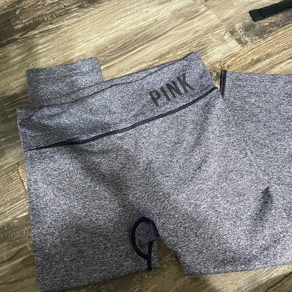VS Pink crop leggings